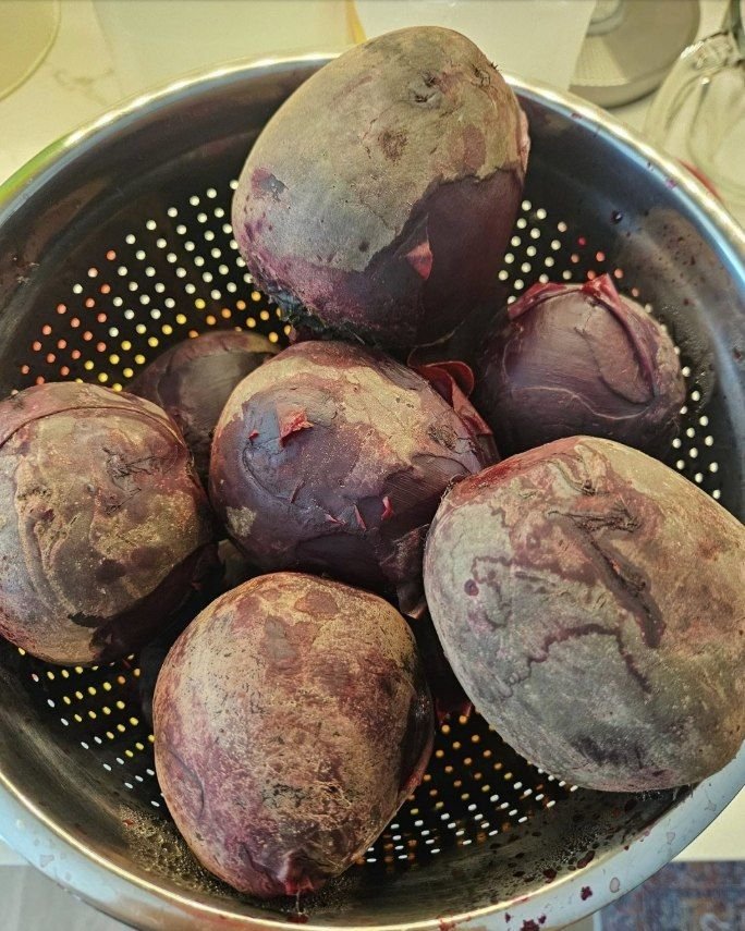 What Really Happens When You Eat Beets Regularly — And Why Doctors Pay Attention