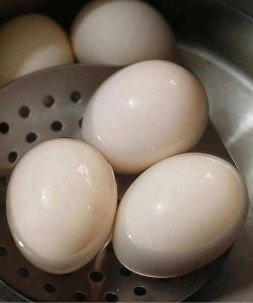 What Really Happens When You Eat Three Eggs Every Day