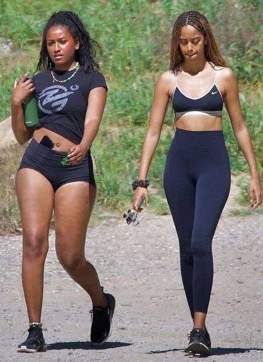 A Quiet Night Out in Los Angeles Puts Sasha and Malia Obama Back in the Spotlight